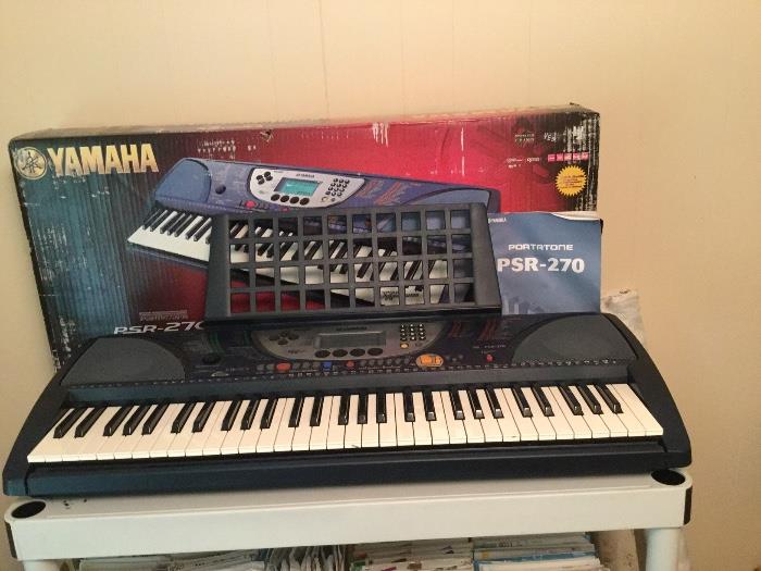Yamaha PSR 270 Electric Organ