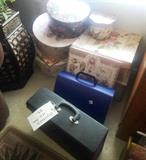 LYNSTUDYSUPPLIESHATBOXES