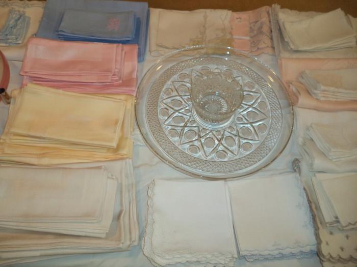 vintage table linens