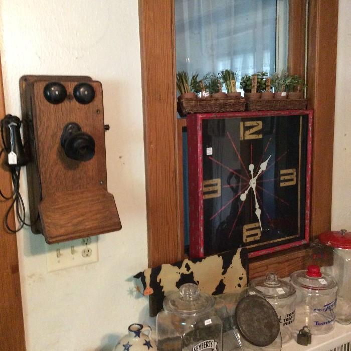 Oak Wall Phone, Cow decoration, Battery clock
