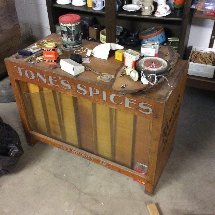 Tone's Spices Cabinet (broken front glass)