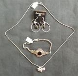 FDC178 Silver Bracelet, Earrings and Necklace

