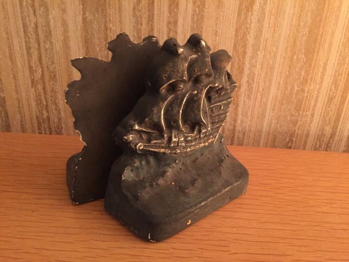 Nautical bookends