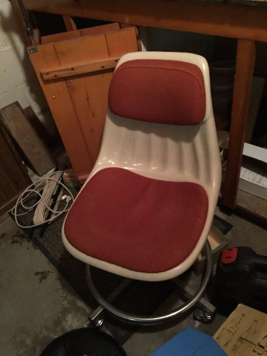 We've got at least 2 of these funky Clarin Fiberglass & upholstered wheeling chairs .... 
