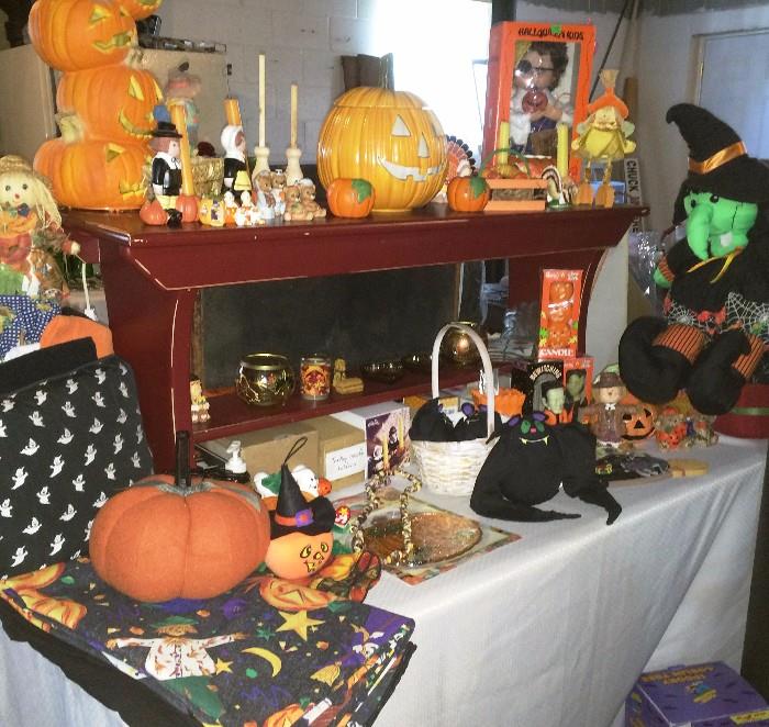 Fall Thanksgiving & Halloween Collectibles Decor