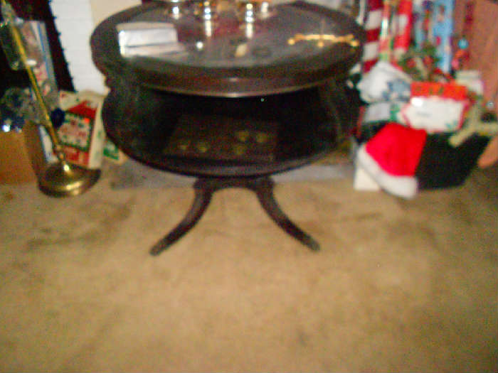 antique leather top table Duncan Phyfe style