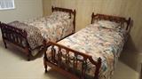 twin beds