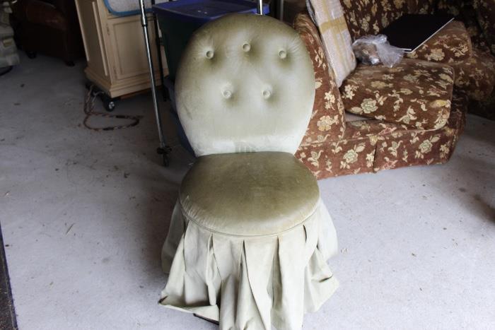vanity chair