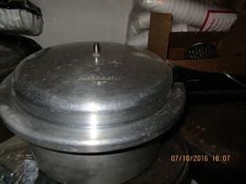 pressure cooker