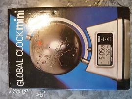 Global Clock mini