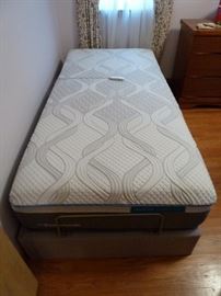 Sealy PosturepedicHybrid Elite Kelburn XL Twin