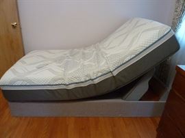 Sealy PosturepedicHybrid Elite Kelburn XL Twin