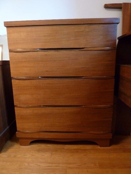 Vintage Harmony House Chest of Drawers
