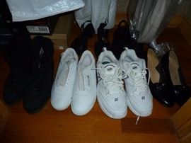 Ladies, Women's size 10-11 shoes