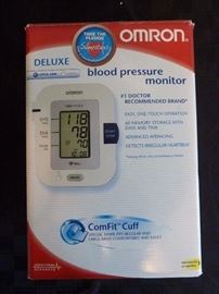 BP monitor/blood pressure monitor