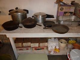 Pressure cookers, roasting pan, cast iron pans and lids