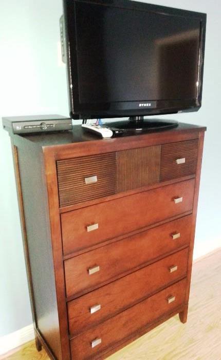 Wood dresser. (part of King set) 32 inch LED TV?DVD combo