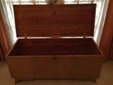 Vintage Lane Cedar Cest 