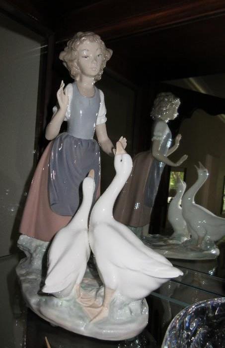 LLADRO GIRL W/ GEESE