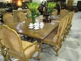 Beautiful Dining Table & Chairs