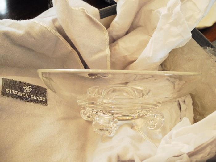 Steuben crystal shallow dish with box