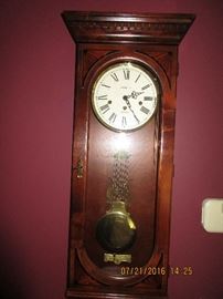 Howard Miller Amassador collection pendulum wall clock