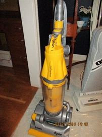 Dyson vacumm