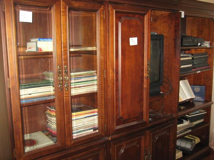 3 SECTION WALL CABINET