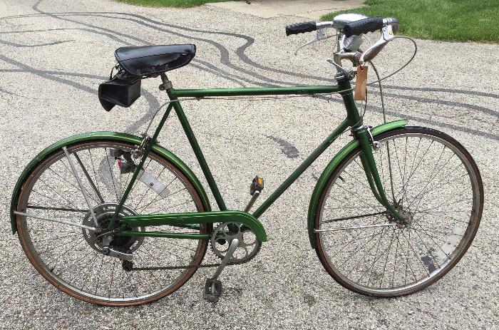 1971 Men's Schwinn "Suburban" Bike with 2628 miles