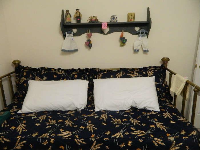 Vintage Brass Day Bed, Look At The Smalls On Shelf