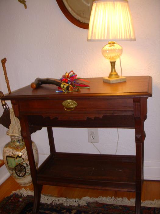 Victorian "sewing" table, floor vase in corner has major damage, lamp on table is 19th Century, with later electric adaptor