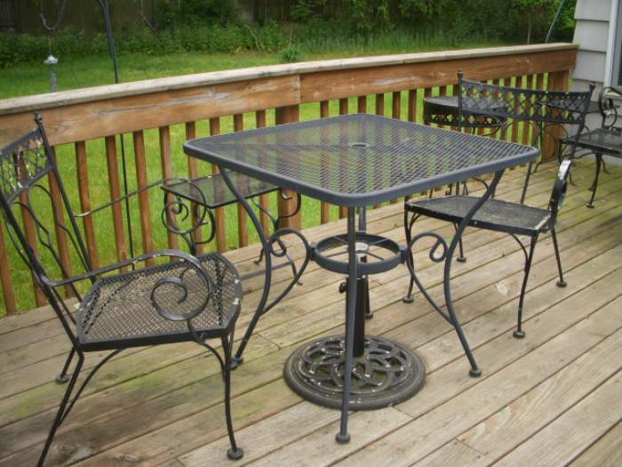 Patio table & chair set
