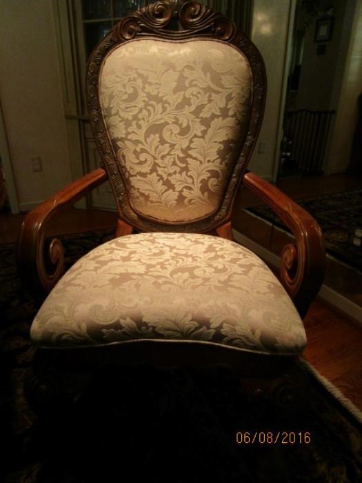 ARM CHAIR FOR DINING TABLE SUITE