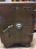 Detroit Safe Co. Small safe  with combination 