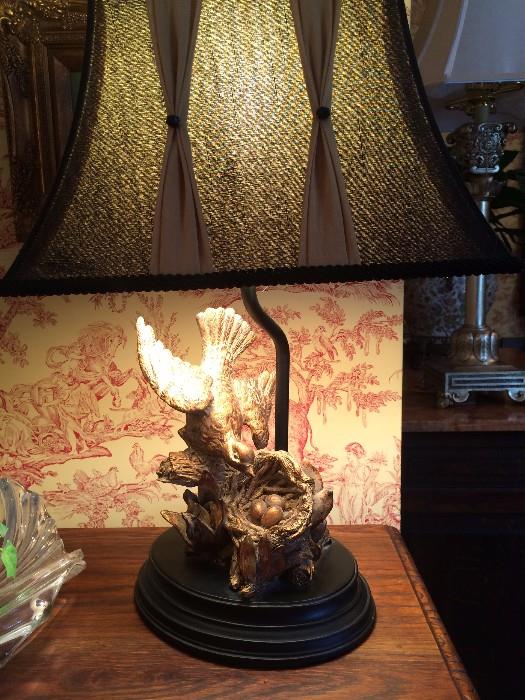  Birds (protecting nest) lamp