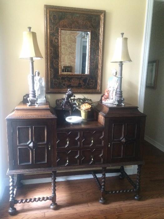 Fabulous antique barley twist 3-sectioned sideboard