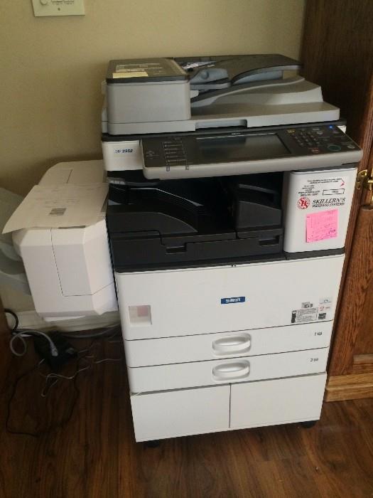 Extra nice Savin commercial copier