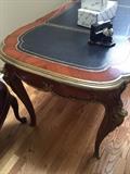 LOUIS XV BLACK LEATHER MAHOGANY AND ORNATE BRASS DESIGNS FRENCH DESK WITH KEY