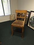 2 CUSHIONED SOLID WOOD HIGH CHAIRS