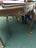 DREXEL QUEEN ANNE ROUND ORNATE HAND CARVED TABLE
