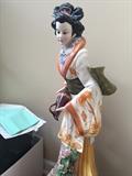 ASTONISHING ASIAN PORCELAIN LARGE STATUE FIGURINE