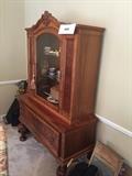 ANTIQUE MAHOGANY CHINA CABINET-FULLY RESTORED WITH ORIGINAL HARDWARE