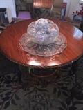ROUND WOOD AND METAL CLAW FEET DINING ROOM TABLE WITH 4 CHAIRS