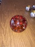 BUBBLE GLASS PAPERWEIGHT GLOBE
