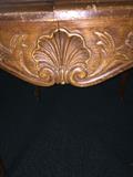 DREXEL QUEEN ANNE ROUND ORNATE HAND CARVED TABLE