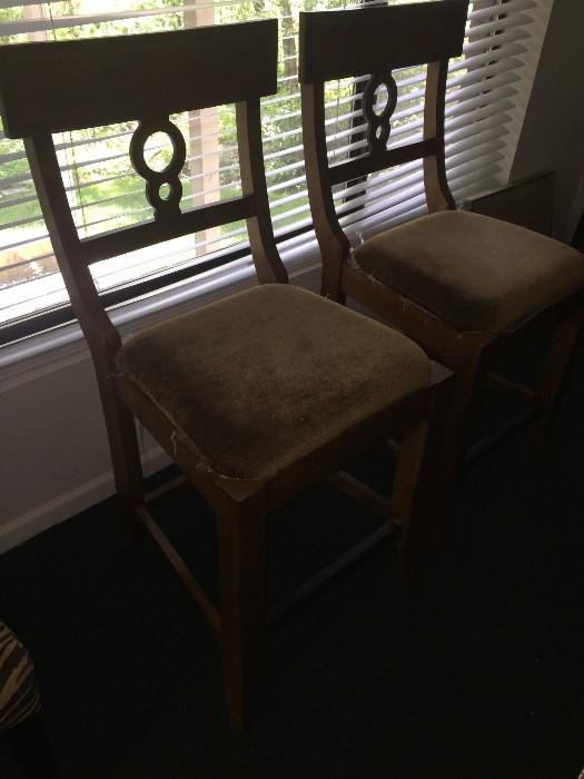 2 CUSHIONED SOLID WOOD HIGH CHAIRS