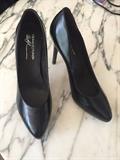 DONALD PLINER BLACK LEATHER SHOES