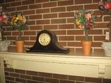 Mantel clock