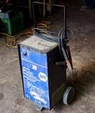 NAPA 12V Battery Charger 85-1010