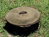 12" Cast Iron Dutch Oven